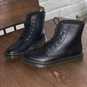 NWOT Dr. Martens Ladies Black Combat Boots 10